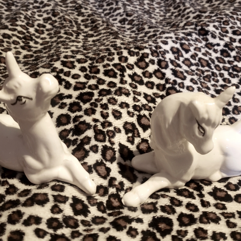 Unicorn figurines